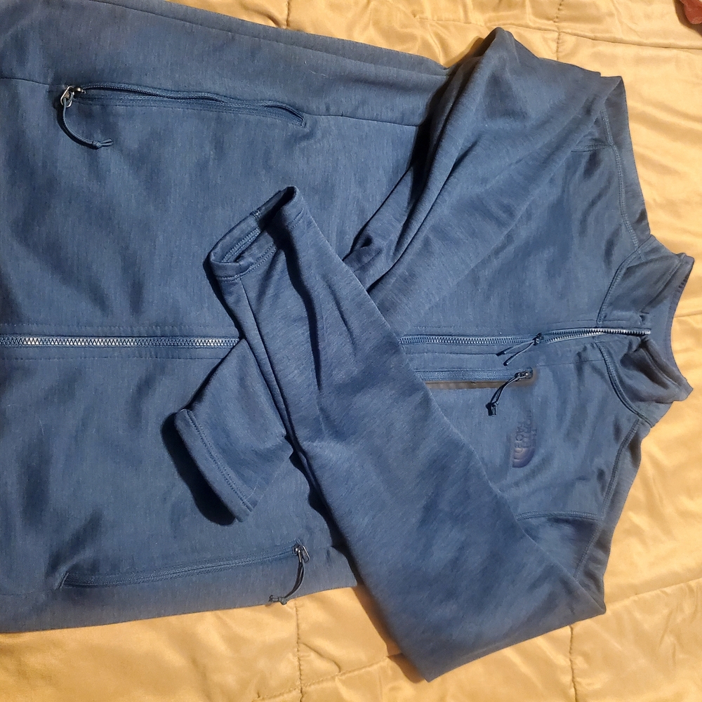 The North Face Blue Fleece Jacket - Picture 3 of 4
